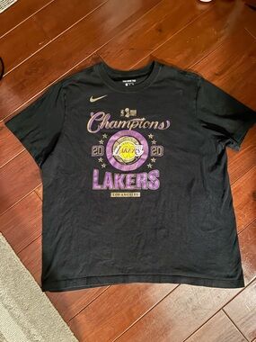 Nike Black 2020 Lakers Champions “The Nike Tee” men’s size XL. Like new, classic